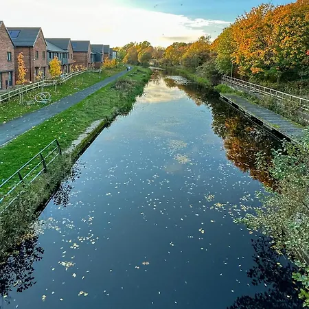 Newbuild Riverview 3Bdr House Near Glasgow Dalmuir Exterior photo