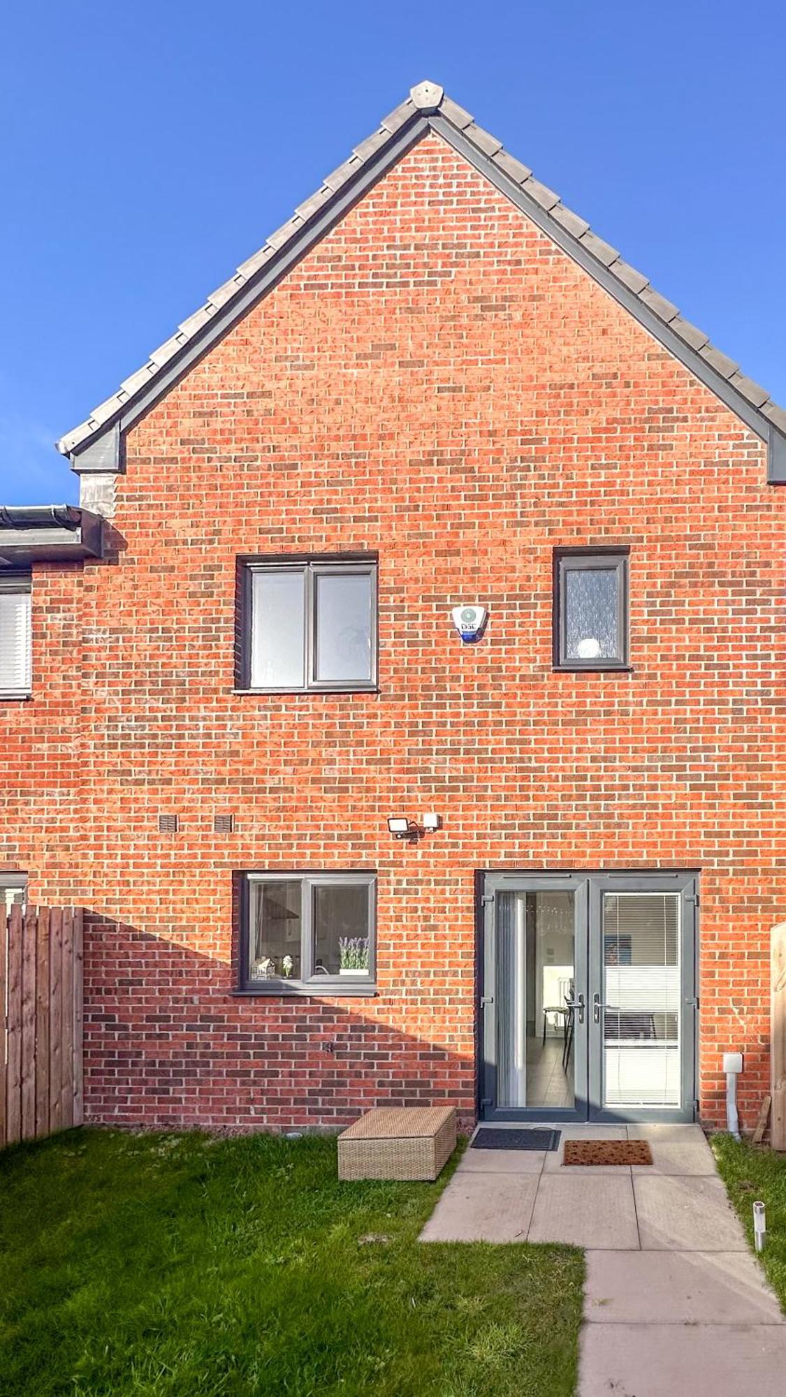 Newbuild Riverview 3bdr House Near Glasgow Holiday home *
