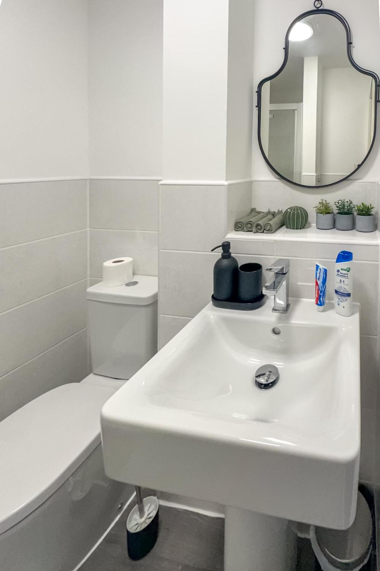 Newbuild Riverview 3bdr House Near Glasgow Holiday home Dalmuir